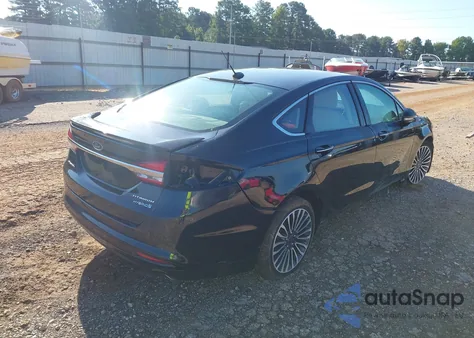 2018 Ford Fusion Hybrid Titanium from USA, damaged, VIN 3FA6P0RU4JR171305